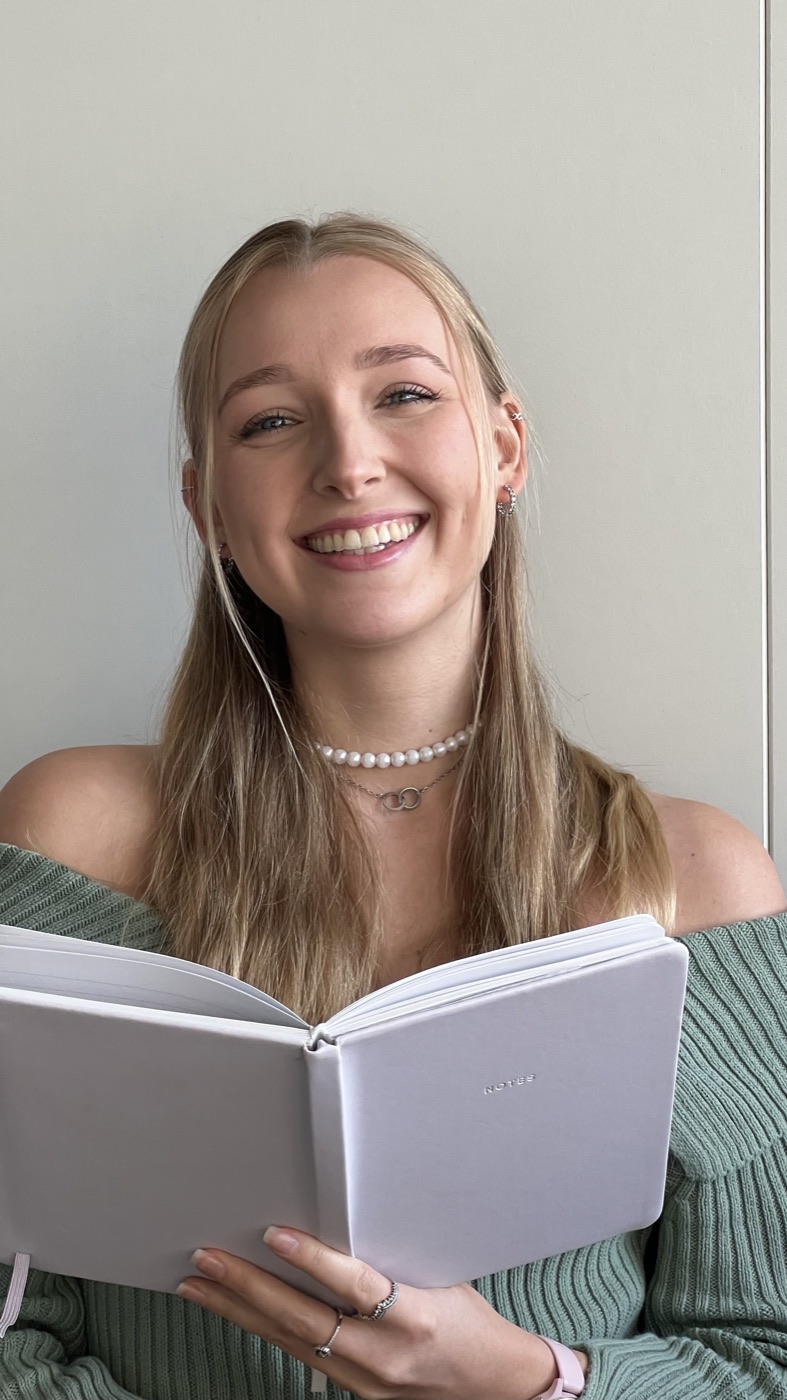 Céline Schüller, UGC Creatorin